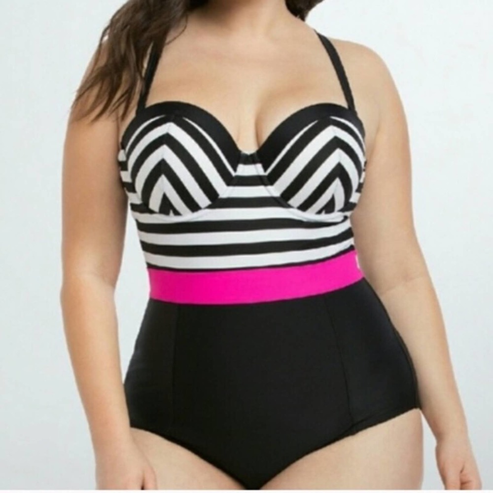 NWT Torrid black and white striped pink center halter retro pin up swimsuit, 0X